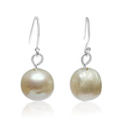 Short Earrings - Cream Pearl